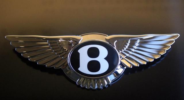 {線上娛樂}(豪车车标大全图片及名称)