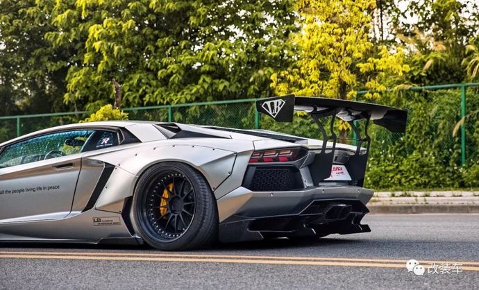 {線上賭場}(兰博基尼小牛叫什么名字)